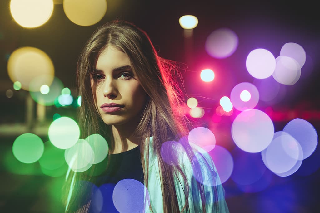 Menjelajahi Keindahan Sinematik: Efek Bokeh Penuh dalam Video Tanpa Aplikasi Khusus – Membangun Museum Bokeh Visual Anda